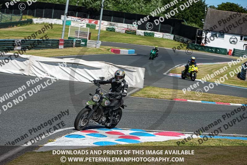 enduro digital images;event digital images;eventdigitalimages;mallory park;mallory park photographs;mallory park trackday;mallory park trackday photographs;no limits trackdays;peter wileman photography;racing digital images;trackday digital images;trackday photos